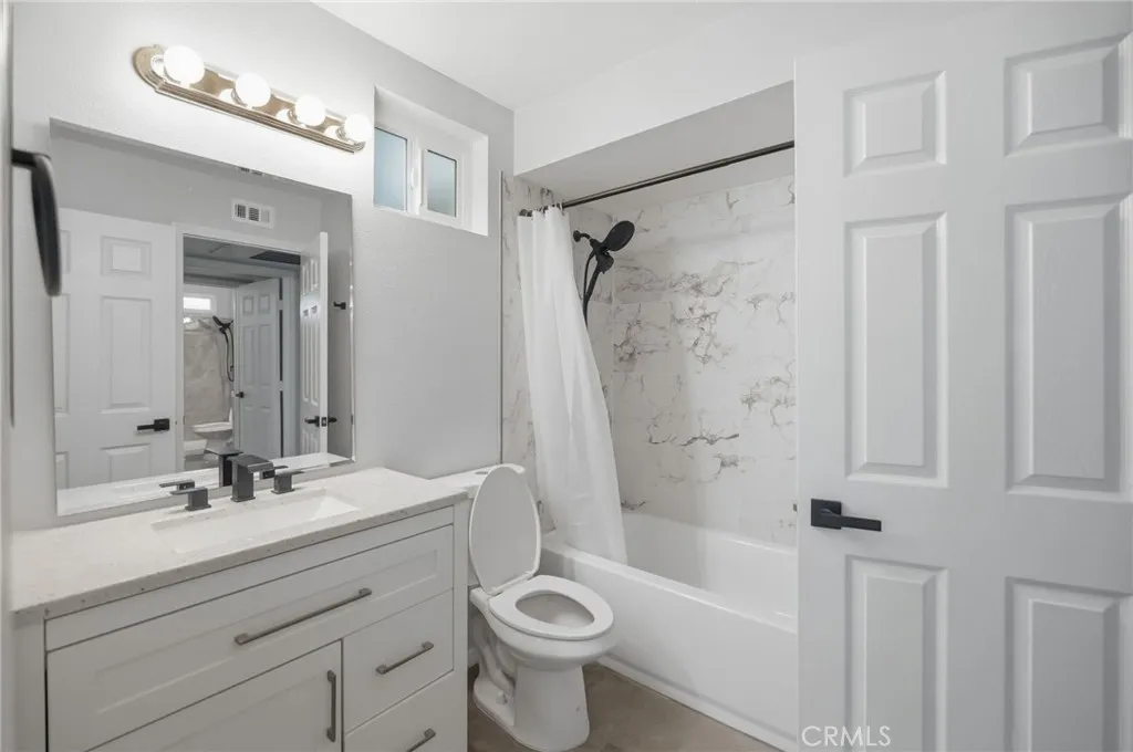 2616 Avenida Del Vista, Corona, California 92882 home-pic-5